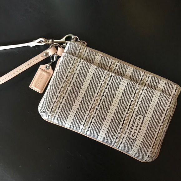 Coach Wristlet - Picture 1 of 5